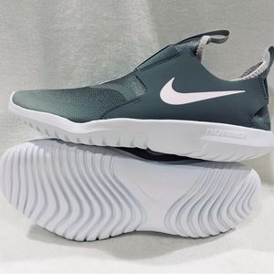 Nike Flex Runner Grey/Pink Slip On Sneakers Shoes AT4662-018-Womens 7.5- NEW